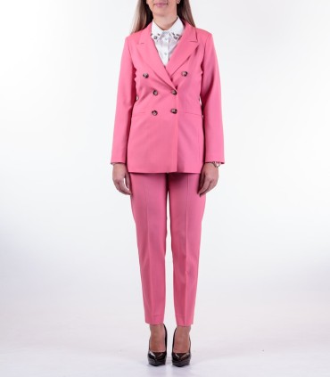 Дамски розов костюм