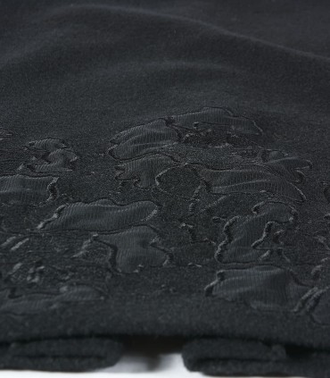 Черна дамска вълнена пола с бродерии до коляното