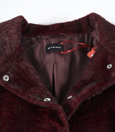 Късо дамско Пухкаво палто в як бордо цвят с колан от ЕТЕРЕ