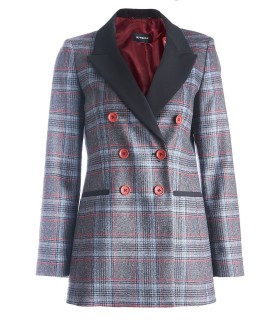 Карирано удължено дамско сако в сиво и червено с уникални елементи