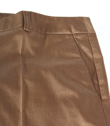 Дамски златисто-кафяв прав панталон с нормална талия.