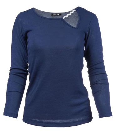 Дамска синя блуза с дълъг ръкав - дюсов цвят. Изчистена и елегантна.