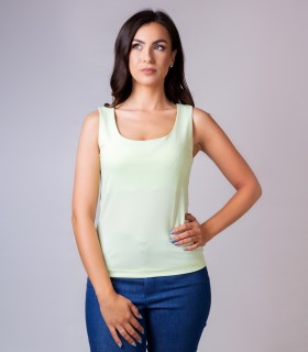 Летен резедав топ от еластична материя