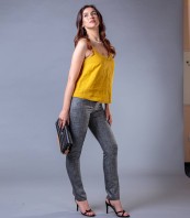 Дамски топ в актуален цвят горчица