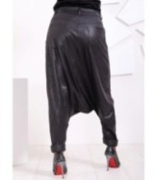 Панталони от изкуствена кожа с ниско дъно и тесни крачоли тип Харем