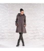 Вълнено палто с широка кройка