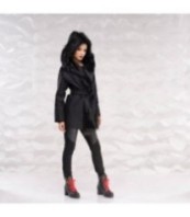 Черно космато палто с качулка