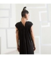 Черна официална рокля без ръкави