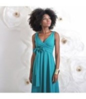 Ленена шаферска рокля