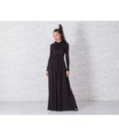 Елегантна рокля с дълги ръкави