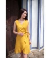 Жълта кафтанена рокля