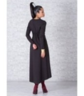 Елегантна официална черна рокля с дълги ръкави