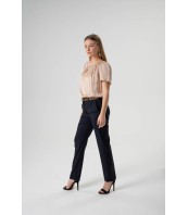 Дамска блуза с къс ръкав