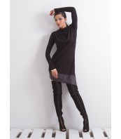 Черна асиметрична туника с поло яка и кожен акцент