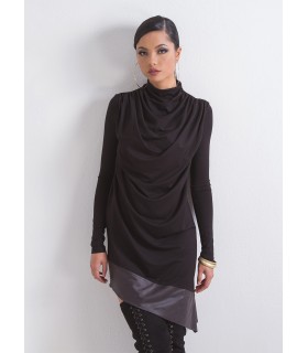 Черна асиметрична туника с поло яка и кожен акцент